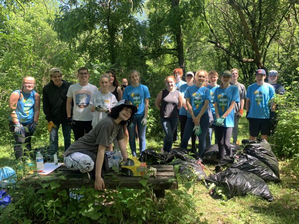 A group of volunteers at Ryders Woods in Woodstock